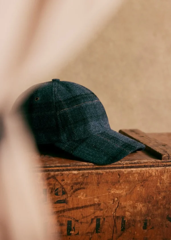 Sezane Cap Chase