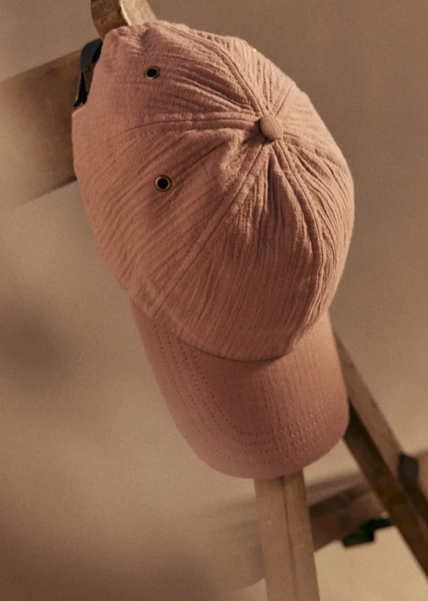 Sezane Cap Chase
