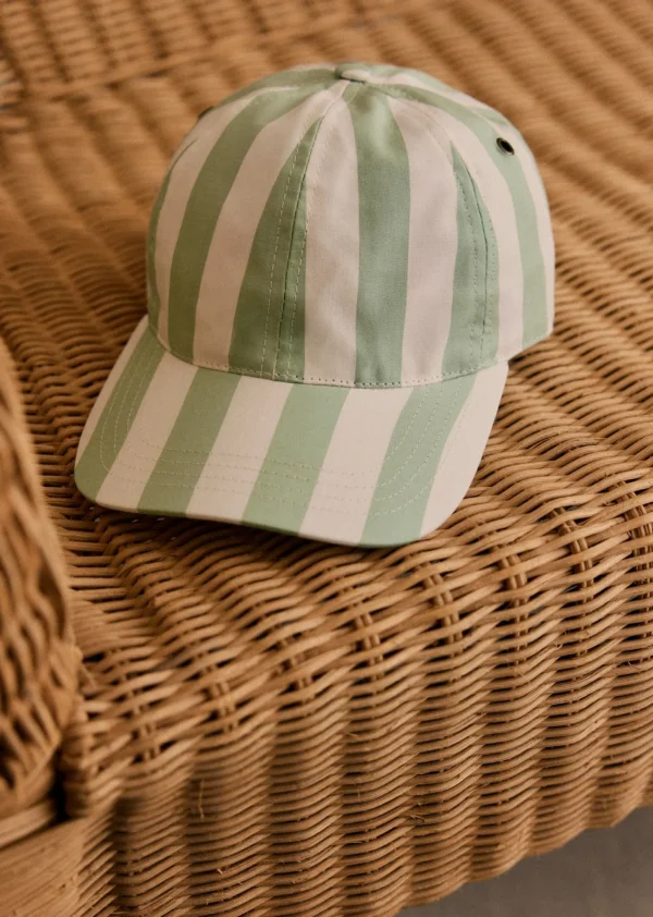 Sezane Cap Chase