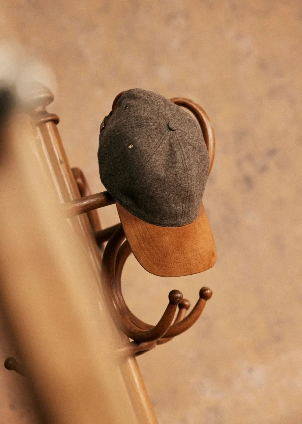 Sezane Cap Scaddle